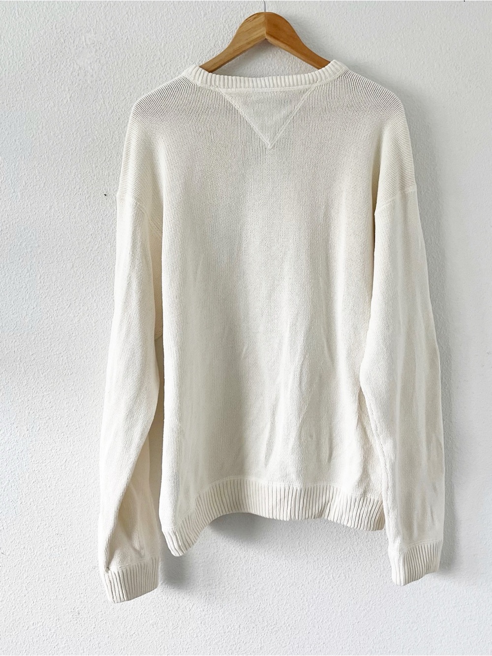 Vintage Tommy Hilfiger Ivory Men’s Large Preppy 90s Knit Crewneck Sweater - Picture 7 of 8